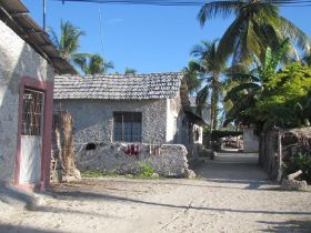 4 321 huizen aan de kust op Zanzibar opgebouwd uit koraal.jpg