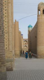 24 Khiva, echt een oude museum stad.jpg