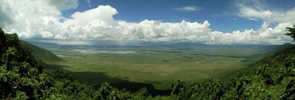 2 28 inkijk in de Ngorongoro krater vanaf de rand